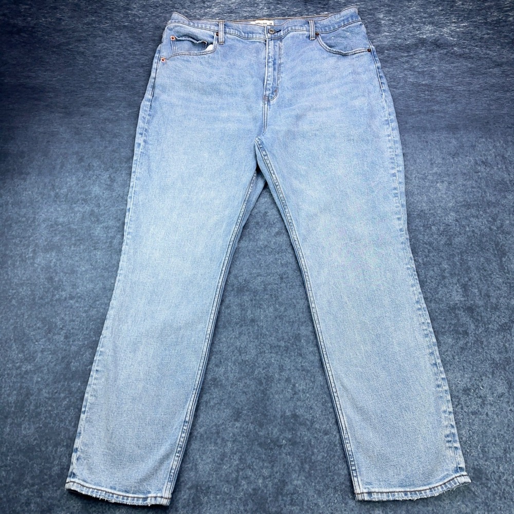 Abercrombie‎ & Fitch 90s Slim Straight Ultra High Rise Jeans Light Wash 34 18s